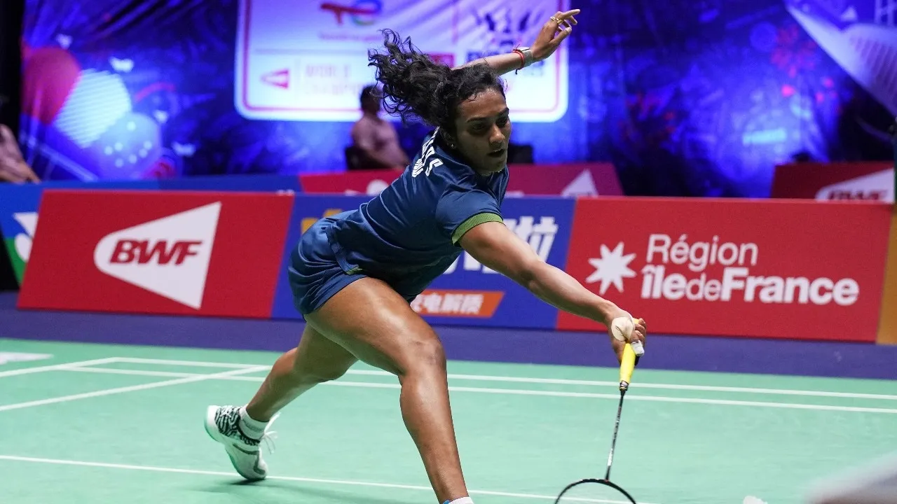 BWF World Championships 2025 PV Sindhu Falls to Putri Kusuma Wardani Misses Out on Sixth Medal