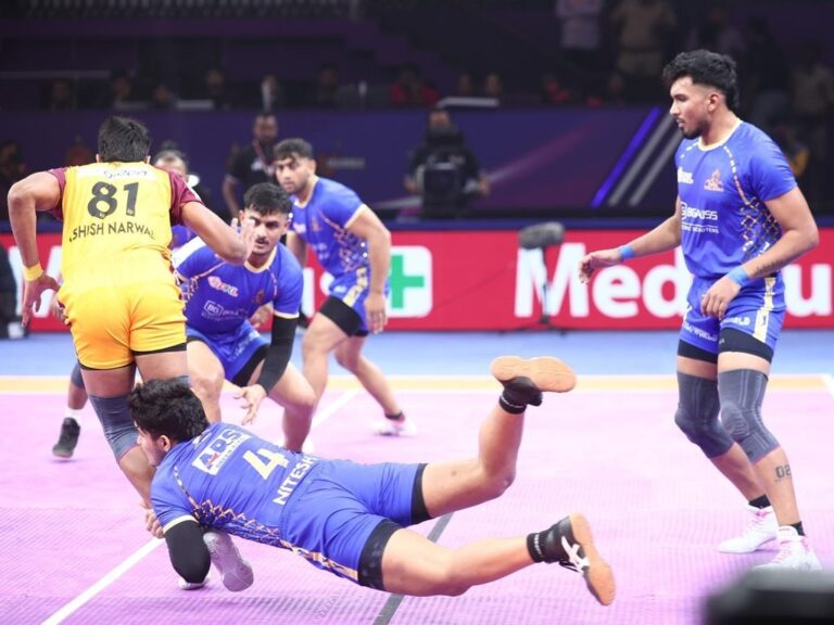 Tamil Thalaivas Edge Past Telugu Titans 38-35 in Thrilling PKL Season 12 Opener